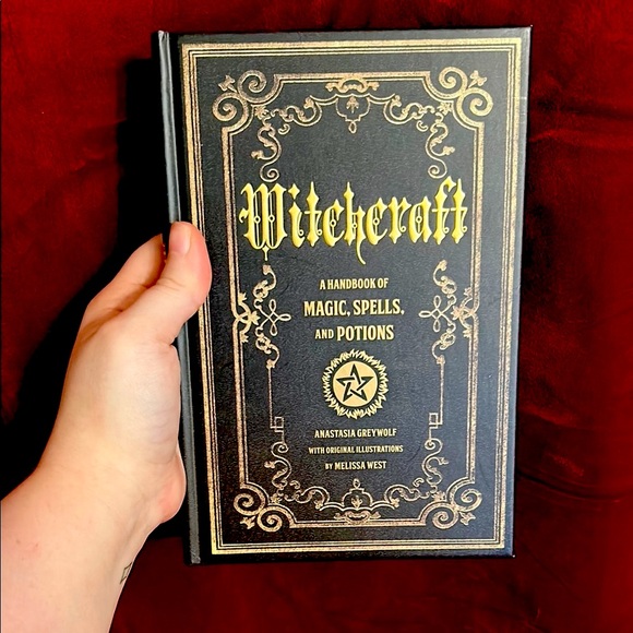 Wellfleet Press Other - Witchcraft Handbook of Magic, Spells, and Potions